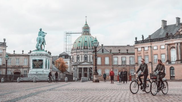 チボリ公園や楽器店など訪れるコペンハーゲンの街歩き観光！